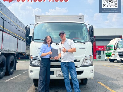 Xe Tải Hino XZU710L 2t2 - Thùng Kín 4m59 Trả Trước 200tr Nhận Xe 2