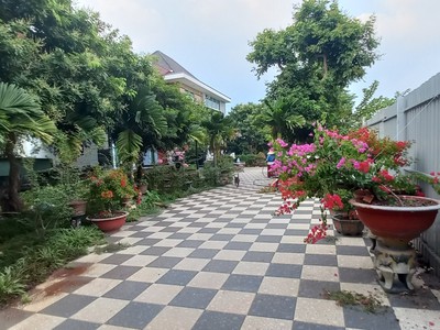 Biệt thự giá rẻ.chỉ 8tr 1m2 nằm ngay trung tâm tp.thuận an.bình dương 1