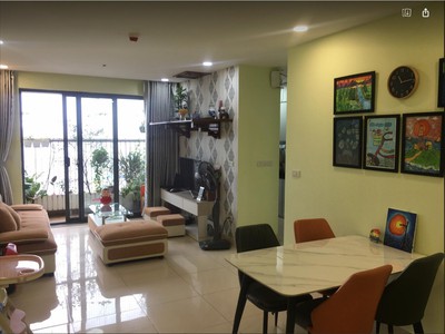 Căn góc 2 phòng ngủ 2 ban công tầng cao 87m2 tòa Xuân Mai Riverside 0