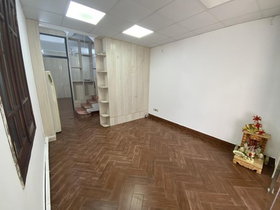 Cho thuê nhà mặt phố Hoàng hoa thám 53m2 x 3,5 tầng làm Nail, tóc, VP công ty 1