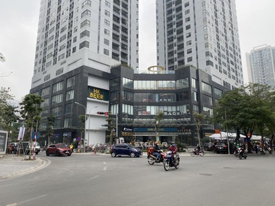 Cho thuê sàn thương mại chân đế chung cư cao cấp Stellar Garden, 35 Lê Văn Thiêm 0