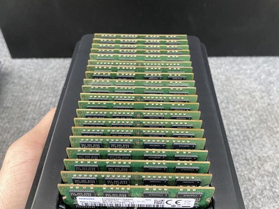 Bán 200 thanh DDR3 8G PC3L buss 1600 hãng hàng đẹp nguyên bụi chân vàng như vàng 9999 2
