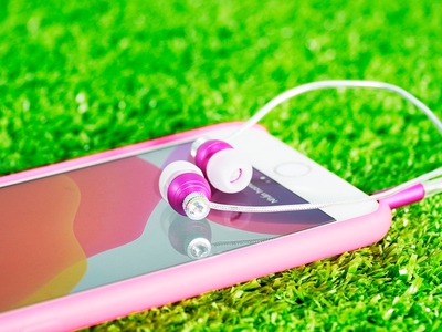 Tai nghe nhét tai SoundMax AH704 Hồng 1