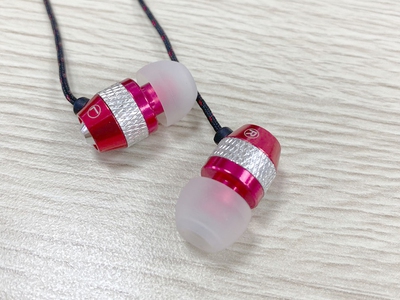 Tai nghe nhét tai SoundMax AH-306S Đỏ 1