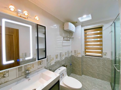 Bán Nhà Mới Đẹp Như Khách Sạn 5  Phường Việt Hưng, Quà Tặng Khủng, Bảo Hành Vĩnh Viễn. 5