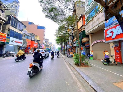 Mặt bằng kinh doanh ngay mặt phố Khâm Thiên 5