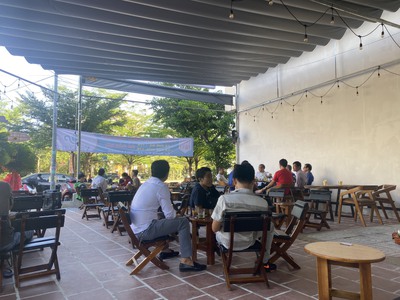 Chính chủ cần cho thuê mặt bằng phía trước bán cafe 0