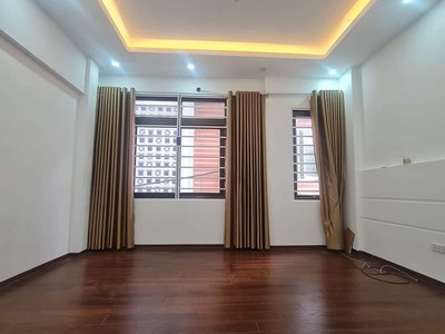 Cần bán nhà 5 tầng đẹp dt 31m tại cự lộc - thanh xuân 2