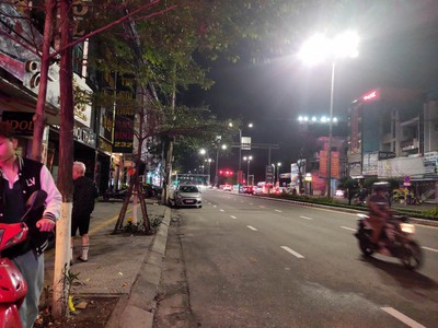 Sụp hầm - bán nhà 4,5 tầng mặt tiền đường nguyễn tri phương - trung tâm thành phố - giá rẻ nhất thị 1