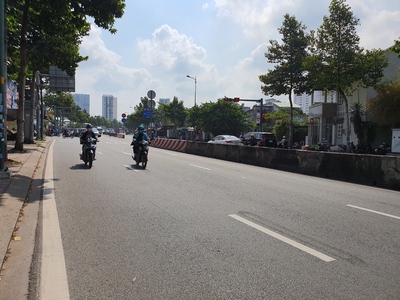 Cho thuê nhà kho xưởng 125m2 hẻm xe tải đường 2 trường thọ 2