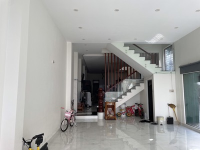 Cho thuê nhà mặt tiền gần chợ quảng ngãi   đường quang trung   trung tâm thành phố quảng ngãi 3