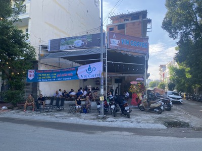 Chính chủ cần cho thuê mặt bằng phía trước bán cafe 3