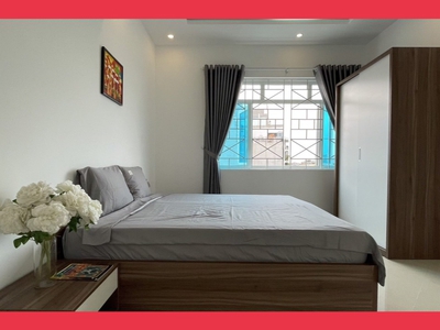 Cho thuê chdv tây hồ 90m2, full nội thất, 12 triệu/tháng, view hồ tây 3