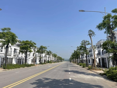 Biệt Thự HUD MÊ LINH Cách Sân Bay Quốc Tế Nội Bài 10 Phút Giá Rẻ Chỉ Cần 10 Nhận Nhà Ký CĐT 0