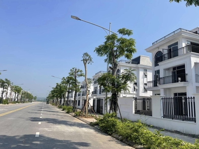 Biệt Thự HUD MÊ LINH Cách Sân Bay Quốc Tế Nội Bài 10 Phút Giá Rẻ Chỉ Cần 10 Nhận Nhà Ký CĐT 1
