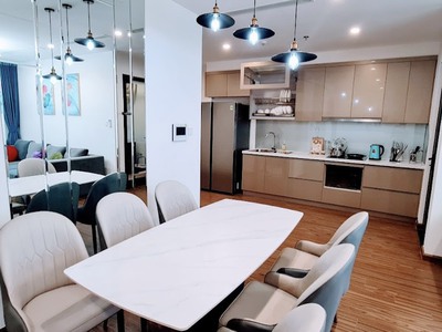 Cho thuê 4  ngủ căn hộ vinhome westpoint 2