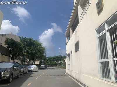 Thanh toán 30 nhận căn hộ đối diện ubnd huyện bình chánh không lãi suất chỉ 2 tỷ 1 từ chủ đầu tư 4