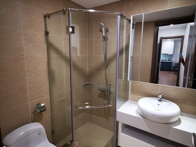 Cho thuê 2  ngủ căn hộ vinhome green   bay  có bể bơi 1