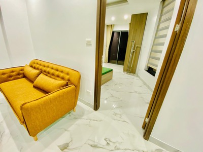Cho thuê căn hộ studio  phố ngọc lâm - long biên 50m2   full đồ. thang máy 1