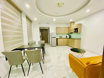 Cho thuê căn hộ studio  phố ngọc lâm - long biên 50m2   full đồ. thang máy 0