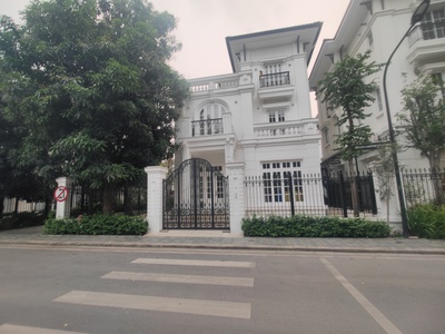 Cho thuê Căn biệt thự đơn lập nội khu dự án Embassy Gadren đẳng cấp nhất khu ngoại giao đoàn. 0