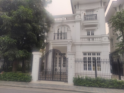 Cho thuê Căn biệt thự đơn lập nội khu dự án Embassy Gadren đẳng cấp nhất khu ngoại giao đoàn. 1