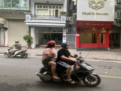 Chính chủ do không có nhu cầu ở đến cần cho thuê nhà mặt phố nguyễn khắc nhu 1
