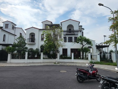 Bán biệt thự lô góc 3 thoáng sát cổng 2 vistalago nam an khánh 430m2 giá 100 0