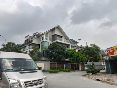 Siêu biệt thự làng việt kiều châu âu, hà đông, 158m, 3 tầng, giá 25 tỷ 2 mặt phố. 1
