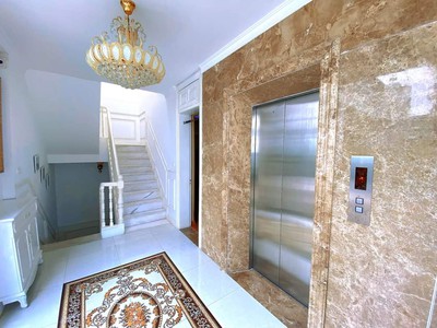 Hơn 40 tỷ có ngay tòa bt trung tâm cầu giấy lô góc ôtô tránh 180m 5t. 3