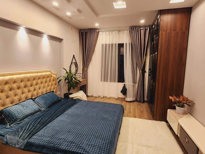 Bán gấp nhà phân lô quân đội phố lý nam đế, 40m2,  giá 8 tỷ có ngay nhà ở khu vip. 1
