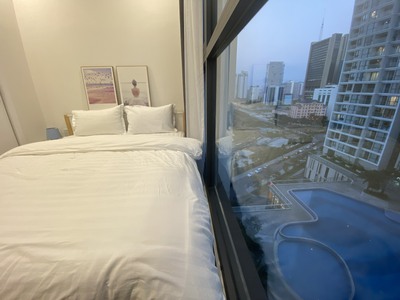 Cho thuê 2  ngủ vinhomes skylake chân tòa nhà trung tâm thương mạ 2