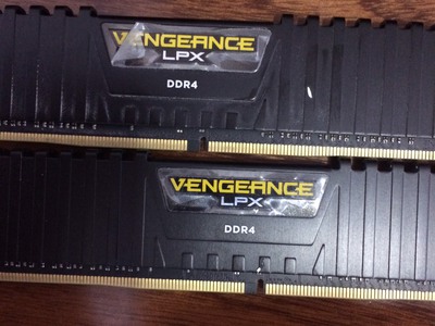 Ram cosair máy ddr4 4gbx2 0