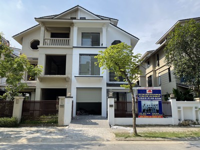 Chính chủ cần bán gấp biệt thự N14NV04 Suny Sài Sơn Quốc Oai, Hà Nội. 0