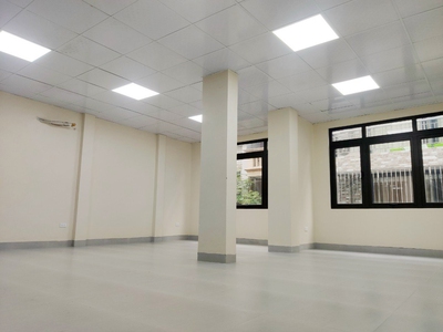 Văn phòng 110m2 2 sàn t1 2 9.9 triệu, mặt tiền 7m, tô vĩnh diện, tx, hn chính chủ 1