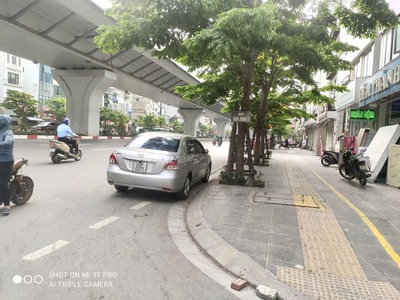Bán nhà minh khai, 48m x 6 tầng, 5.5 tỷ, cách 10m ra mặt phố, ô tô đỗ cổng 4