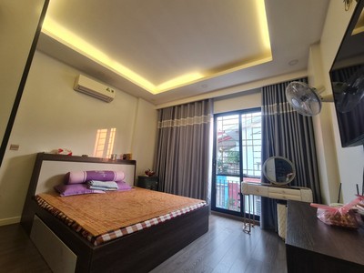 Nhà đẹp ở ngay, kđg việt hưng, full nội thất, view vườn hoa, 68m2 x4t, mt 4.2, nhỉnh 10 tỷ 1