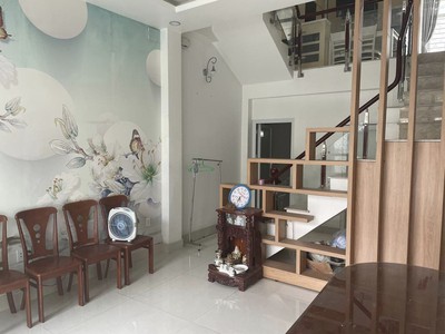 Chính chủ gửi bán nhà 3 lầu , 2 mặt tiền , phường cát lái q2 , diện tích 75 m2 giá bán 12 tỷ 300 3