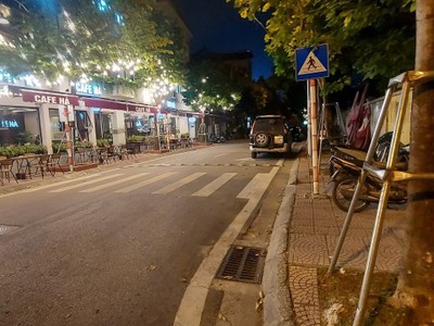 Bán nhà phố lâm hạ, quận long biên, ô tô tránh, nhà siêu đẹp, tiện ích bạt ngàn. 0