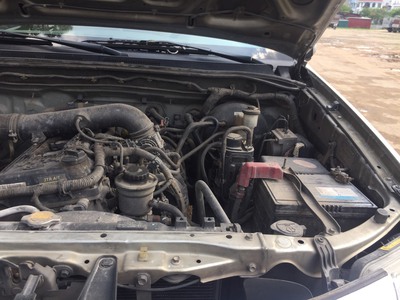 Cần bán xe Toyota Fortuner máy xăng 2 cầu đời 2013 8