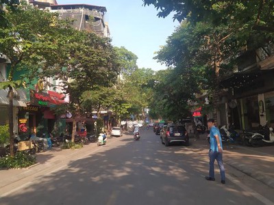 Nhà mới đẹp lung linh, 2 ngủ, 66m2, 10 bước chân ra phố trung tâm láng hạ 3.43 tỷ 4