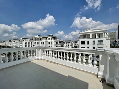 Cho thuê căn hộ 1 ngủ tách bếp cực rộng tại Vinhomes Marina, giá 17 triệu 7