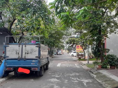 Bán mấy mảnh đất quang trung hà đông phân lô, ô tô tránh vỉa hè, 50m2, đất, mt4.2 giá 5 tỷ giữ tiền 1