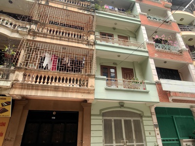 Cho thuê nhà liền kề 4 tầng, ngõ 11 Khuất Duy Tiến DT 60m2 04 tầng full điều hoà 0