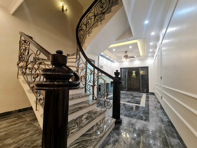 Bán Nhà 5 Tầng Mặt Công Viên Văn Cao 0