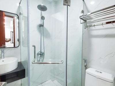 Bán nhà 5 tầng xây mới khu an dương vương tây hồ dt 33m 5 tầng mt 4 m giá 4 tỷ 1