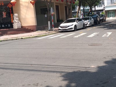 Bán căn gốc khách sạn 25 phòng cạnh đại học bình dương, ngay trung tâm thủ dầu một giá 36 tỷ 2