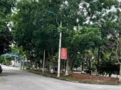 Chính chủ cần tiền bán nhanh  lô đất tại công viên khe chít noong bua   tp điện biên phủ - tỉnh 0