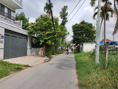 Cho thuê đất 1800m2 đường 36 linh đông 2