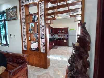 Vỡ nợ bán biệt thự 450m2 giá chỉ hơn 5 tỷ 2